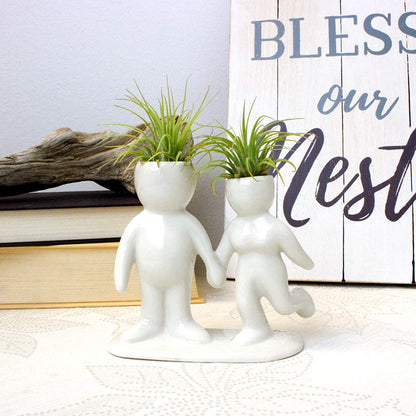 NW Wholesaler 5 Inch White Ceramic Couple Holding Hands People Shaped Planter with Two Live Tillandsia Air Plants - Potted Indoor Air Plants for Home and Office Decor