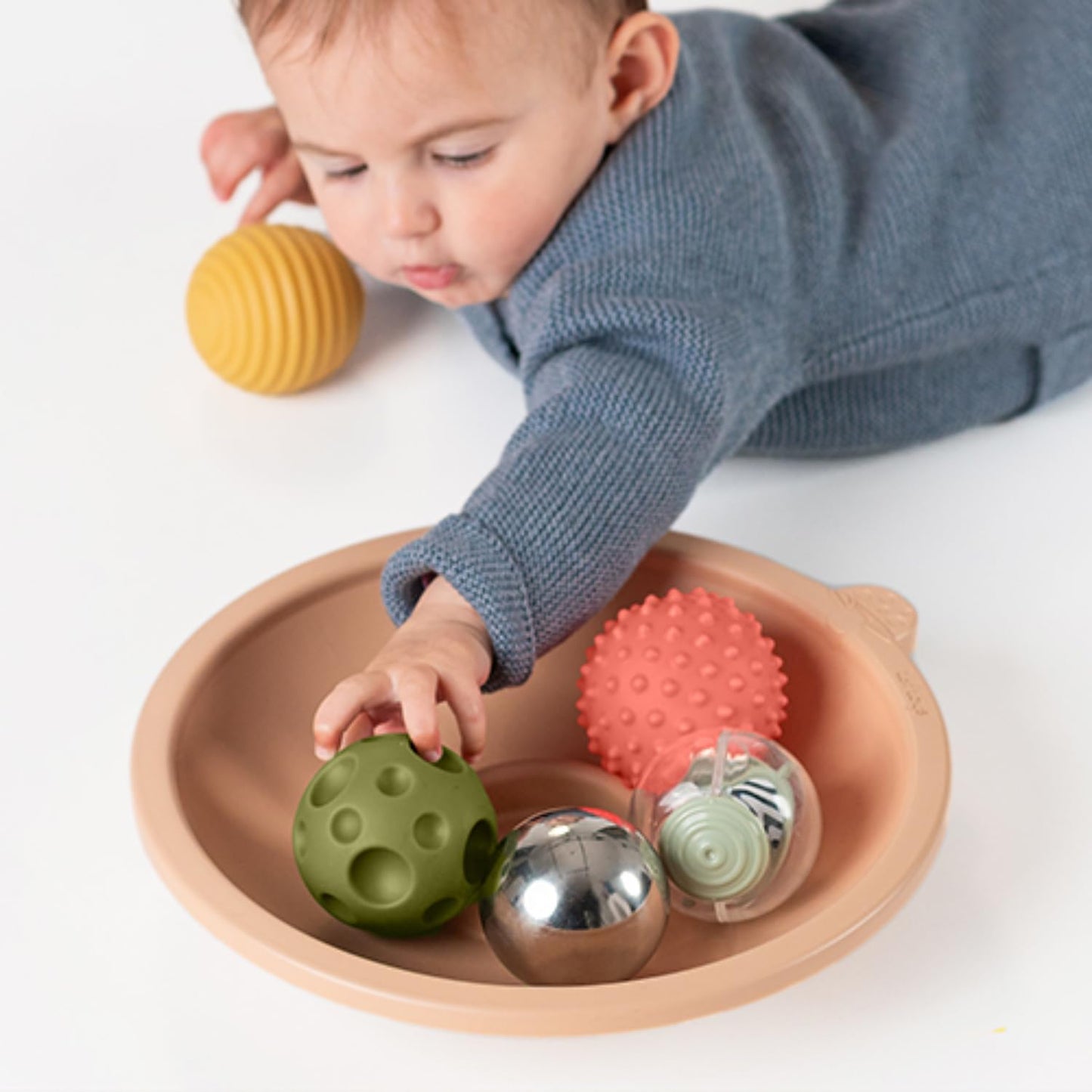 Taf Toys Tummy Time Play Tray with 5 Sensory Balls for Babies 3-6 Months - Interactive Baby Ball Toy - Enhances Motor Skills, Hand-Eye Coordination - Fun Toddler Ball Toys for Toddlers 1-3