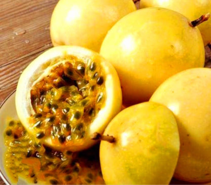 15 Sweet Passionfruit Yellow Granadilla Seeds Rare Passiflora Fruit Species, Freshly Picked