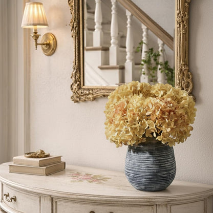 SIDUCAL Ceramic Rustic Farmhouse Flower Vase, Pottery Decorative Flower Vase for Home Decor, Table, Living Room Decoration, Shelf Decor, Mantel, 7.3 Inch, Black