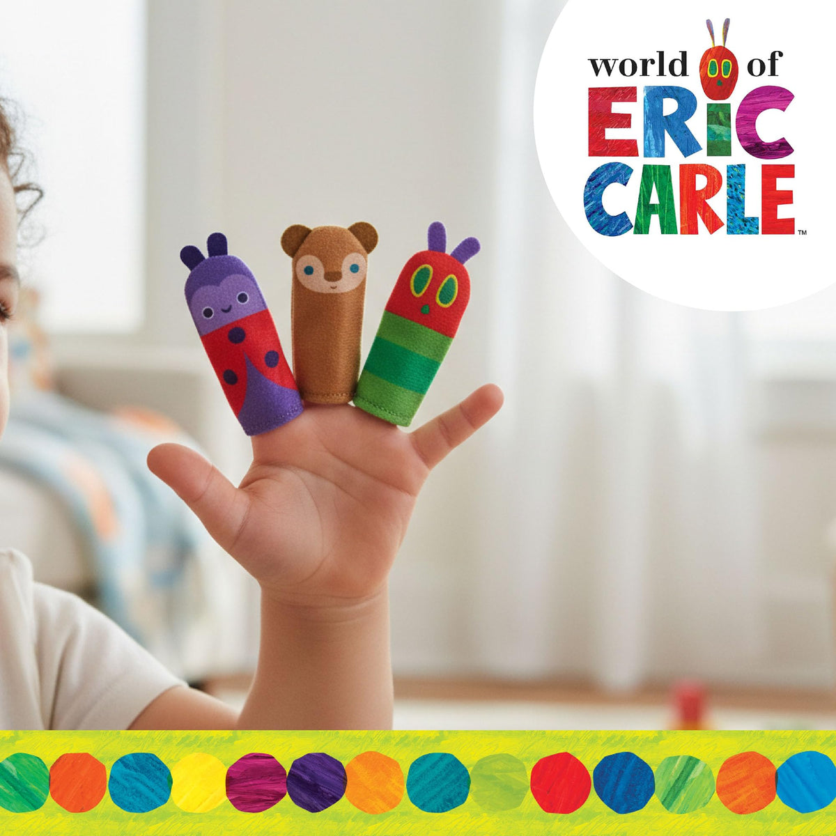 Eric Carle The Very Hungry Caterpillar Busy Felt Toy – Interactive Storytime Activity with 5 Pages, 3 Finger Puppets, and 23 Felt Play Pieces – Early Learning Toy for Toddlers, Ages 2+