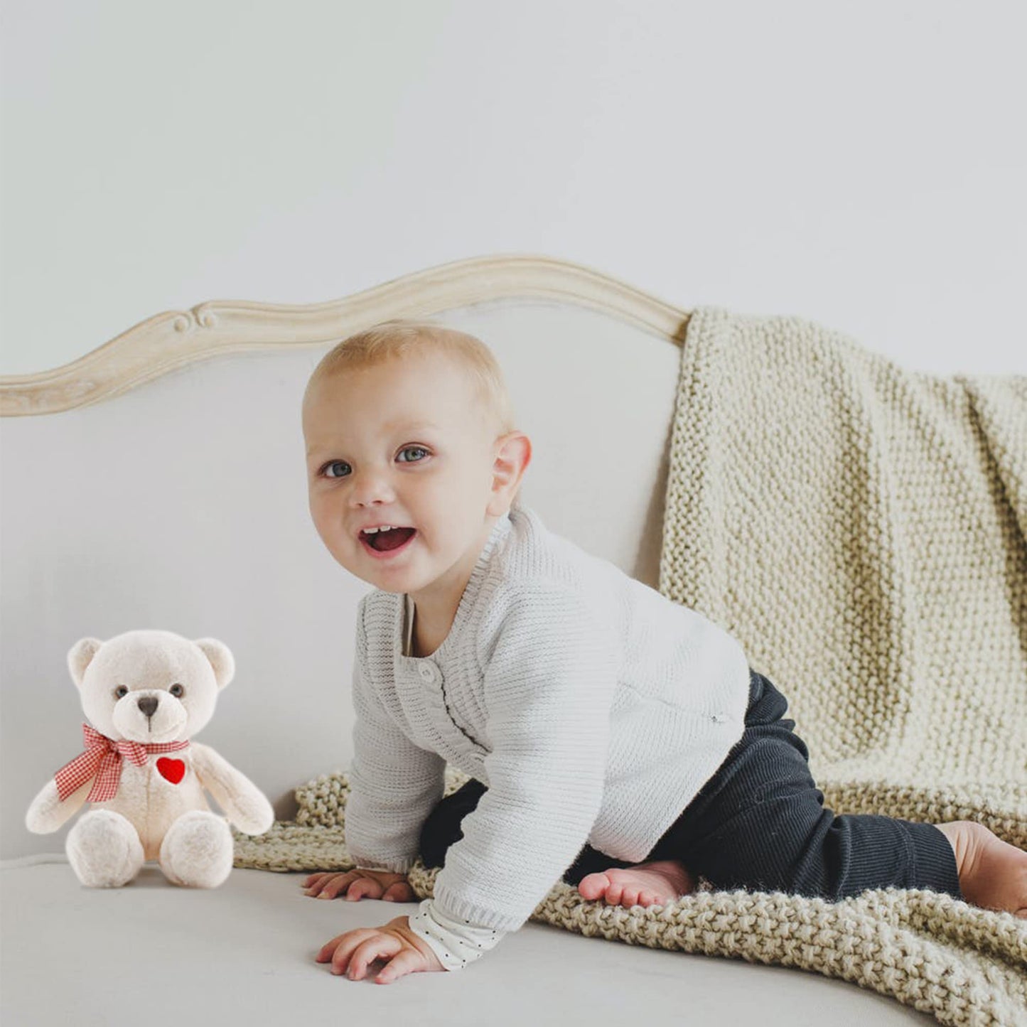 Adorlynetty 11.4” Small Teddy Bear with Heart Cute White Teddy Bear Stuffed Animals Soft Stuffed Bear Plush Bear Plushie Toys Gifts for Girlfriend Boyfriend Kid