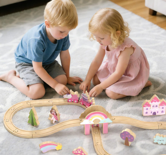 Lehoo Castle Wooden Train Set - Unicorn Train Set for Toddlers 2-4, Wooden Train Track Toddler Girl Toys, Pink Train Fantasy Toys for 3 4 5 6 7 Year Old Girl