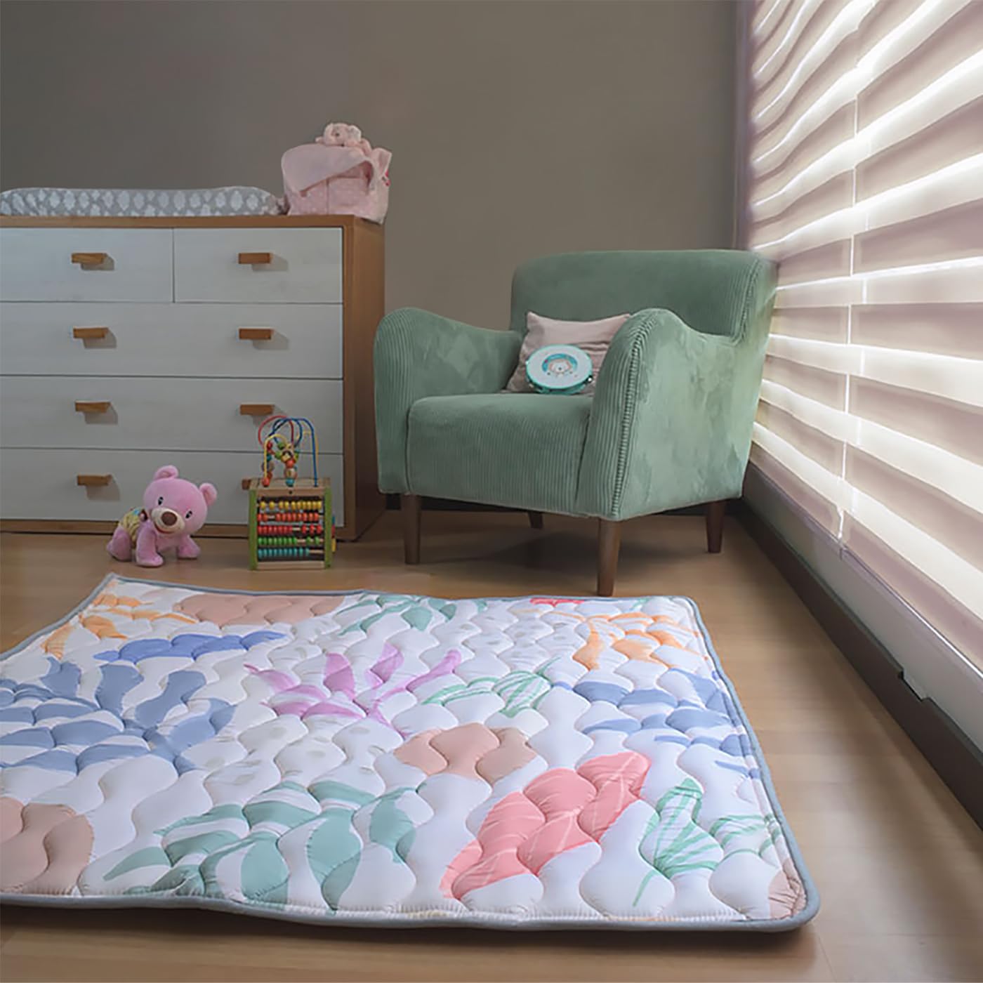 Discover the Pupilo 3-in-1 Baby Play Mat, Toddler/Baby Seat & Quiet Time – Surprising Thick Non-Slip Foam Mat. Quick and Easy Clean | Fits in Baby Playpen, Perfect for Tummy Time, Crawl & Safe Play