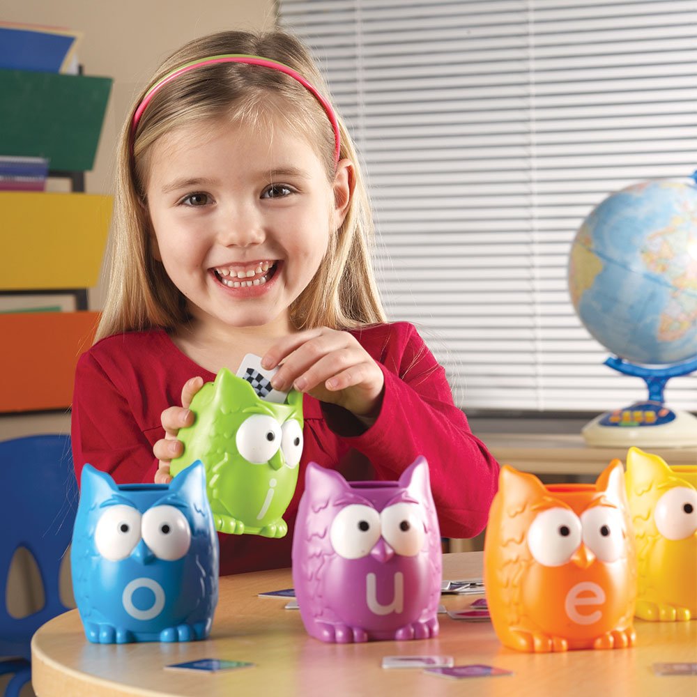 Learning Resources Vowel Owls Sorting Set - Phonics Games for Kids, Vowel Sounds, Toddlers Vocabulary Building, ABC Word Game, Reading skills Toys, Learn to Read, Gifts for Boys and Girls