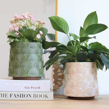 GUGUGO Pearl Beige Scale Planter, Cute Unique Plant Pot with Drainage, Eclectic Colorful Small Flower Planters Pots for Indoor & Outdoor Plants, Rainbow Funny Succulent Gardening Pot Gifts