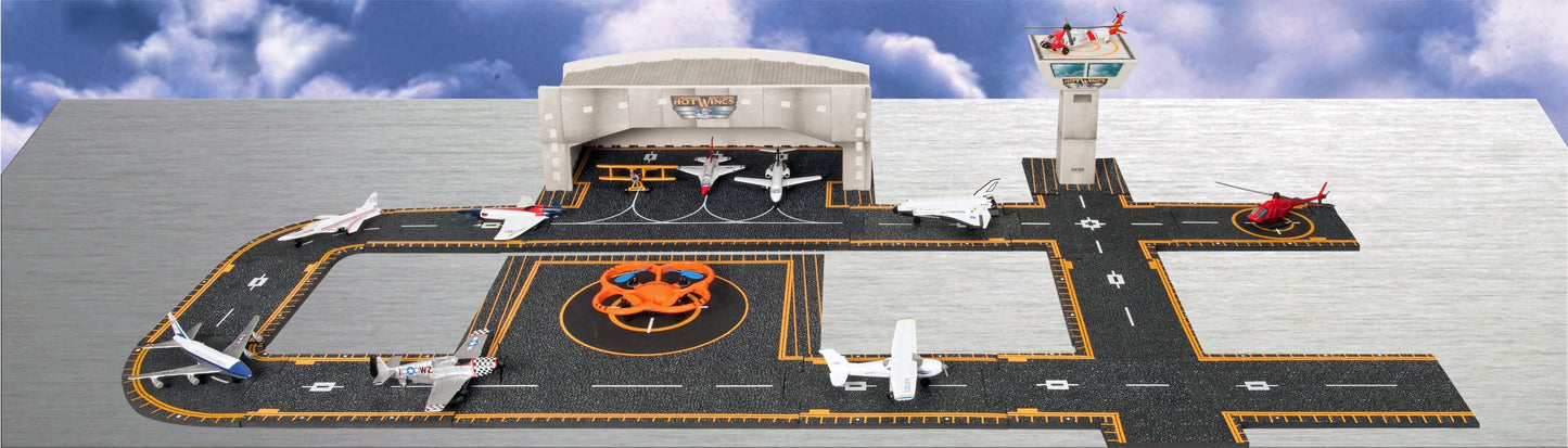 Hot Wings Planes Black Hawk Helicopter with Connectible Runway Die Cast Plane in Aviation Museum Nationwide