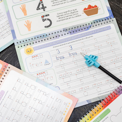 Grooved Handwriting Practice Books for Kids 3-7 in Spanish | Reusable Letter Tracing with Mess-Free Disappearing Ink | Teacher-Designed | Magic Grooved Writing Practice Books | Full Set