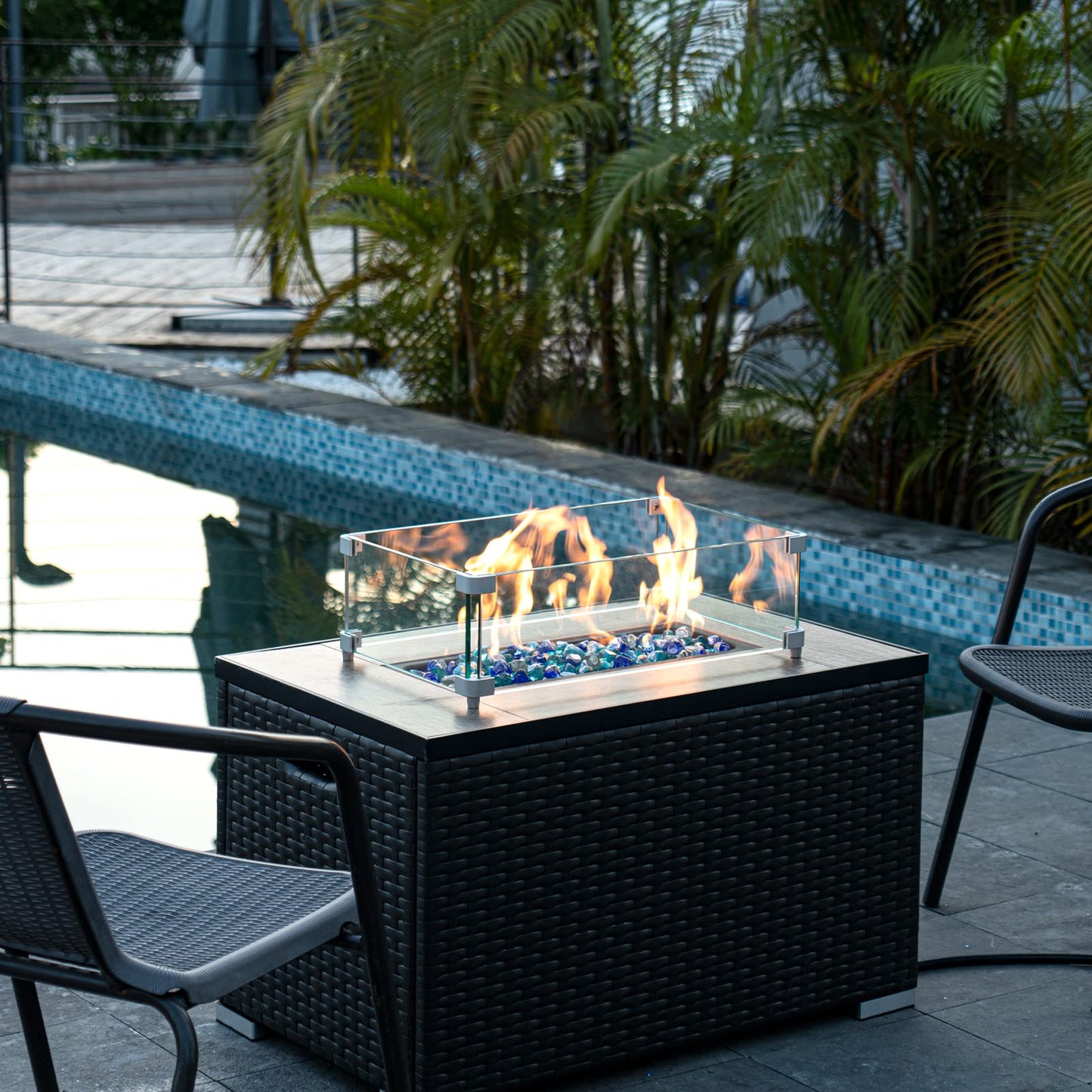 GASPRO 20 Pound Fire Glass Diamonds 1 Inch, Fire Pit Glass Rocks for Gas Fireplace and Fire Pit, Blend of White, Cobalt Blue and Margarita Azura Blue, High Luster