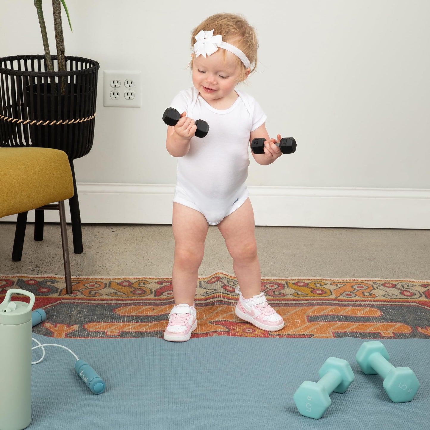 Little Spotters Dumbbell Rattles Set, 2 Pieces, Realistic Looking, Lightweight and Great Sensory Play Toy for Baby Showers and Fitness Loving Parents, 3+ Months, Black, PLA Plastic