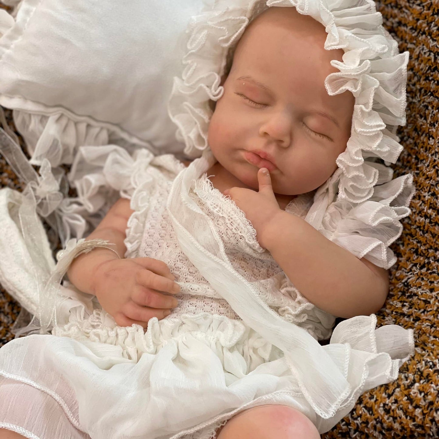 OtardDolls Reborn Baby Dolls Realistic Newborn 18 Inch Reborn Full Silicone Soft Body Real Life Washable with Clothes and Bottles