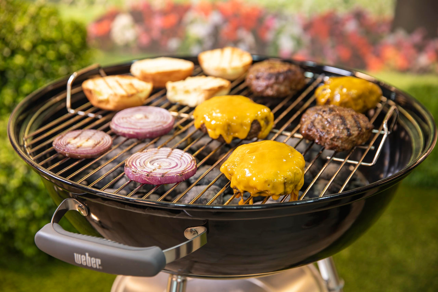 Weber Jumbo Joe Premium Charcoal Grill, 22‑Inch, Black – Portable Outdoor BBQ Grill with Durable Plated Steel Grates, Porcelain‑Enameled Bowl & Precision Airflow Control
