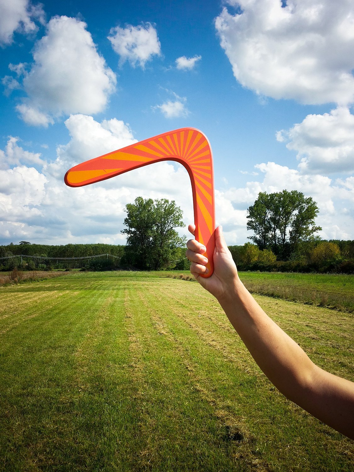 HOMEE Handmade Boomerang Maneuver Dart Outdoor Sports Classic V-Shaped Boomerang Wood Equipment Suit for Kids Over 6 and Adults The Best Flying Toy (Orange)