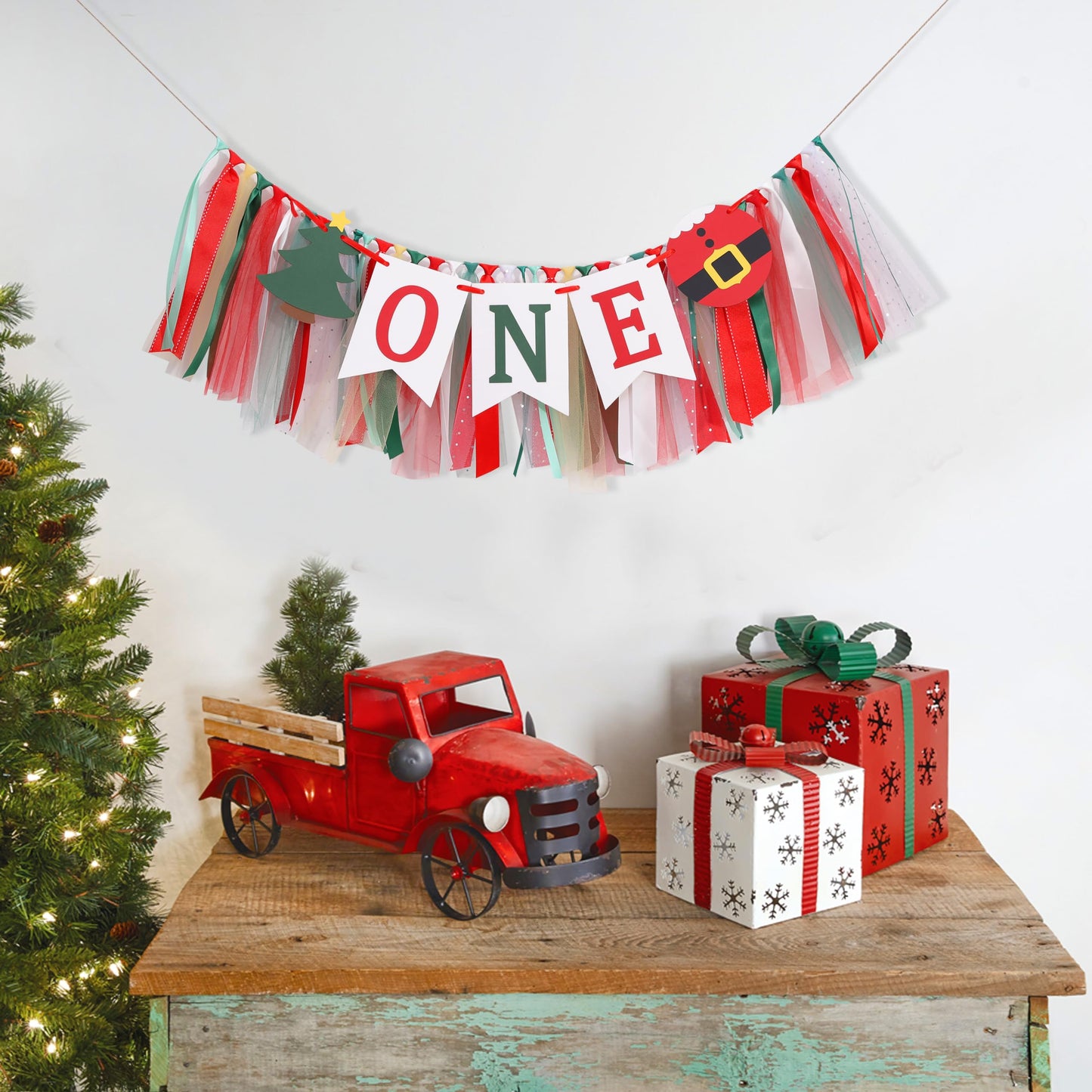 Christmas 1st Birthday High Chair Banner - My First Christmas Highchair Banner, Best Christmas Tree One Birthday Party Supplies, Santa Party Decorations for Baby, Holiday Cake Smash Photo Props