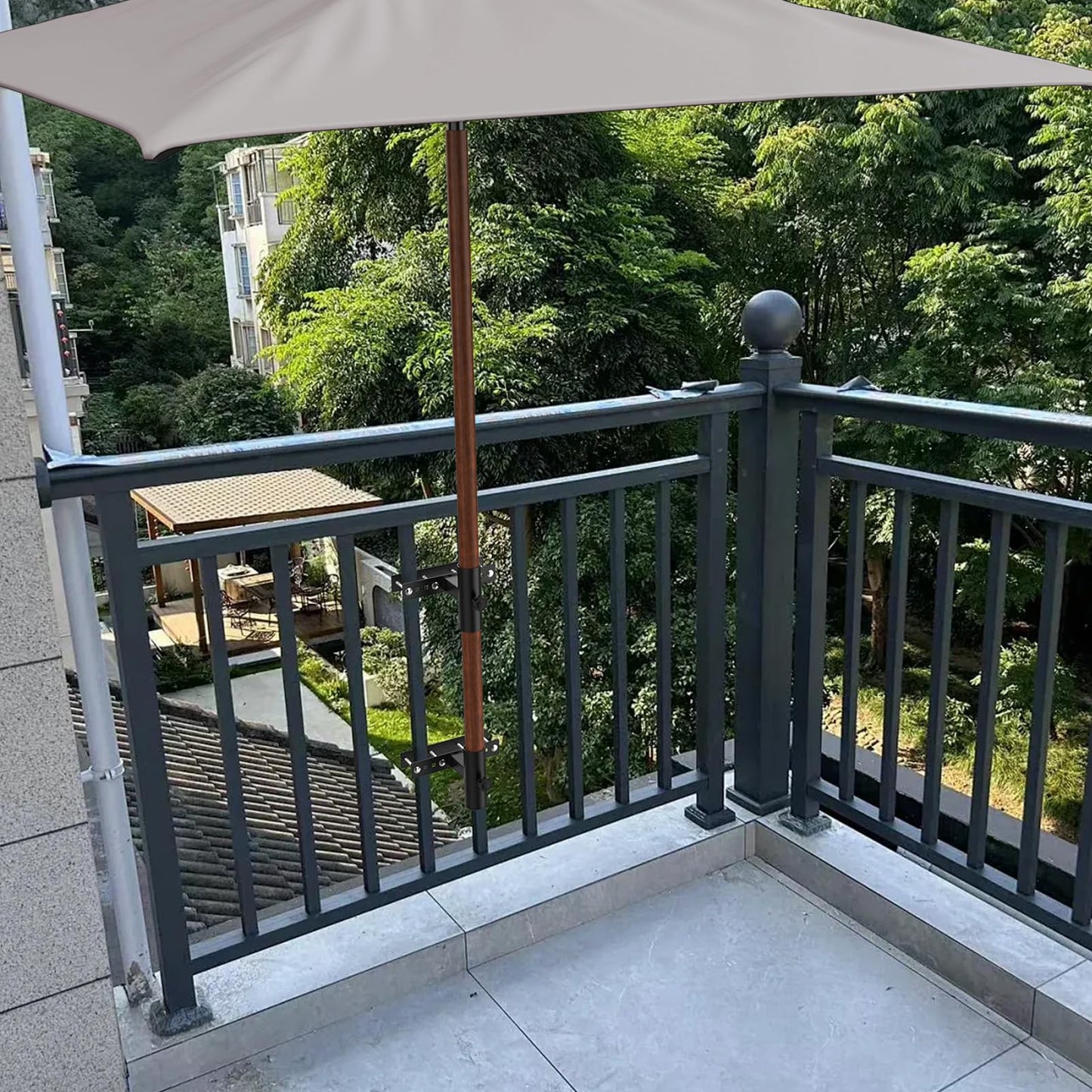Yantuo Patio Umbrella Holder for Deck Railing, Adjustable Patio Umbrella Base Outdoor Umbrella Stand, Outdoor Umbrella Holder Fixed Clip Deck